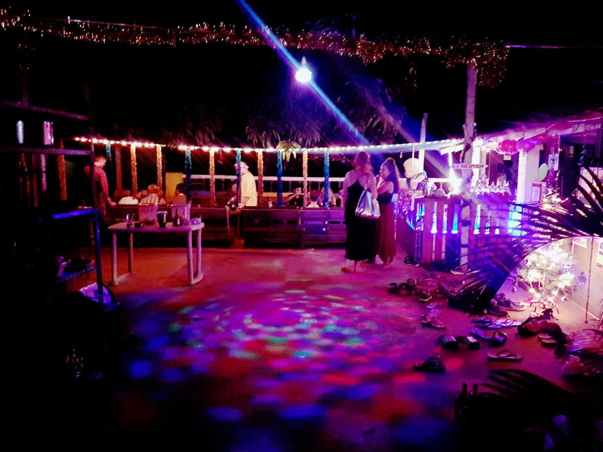 Happy Panda Hostel Arambol Goa 外观 照片
